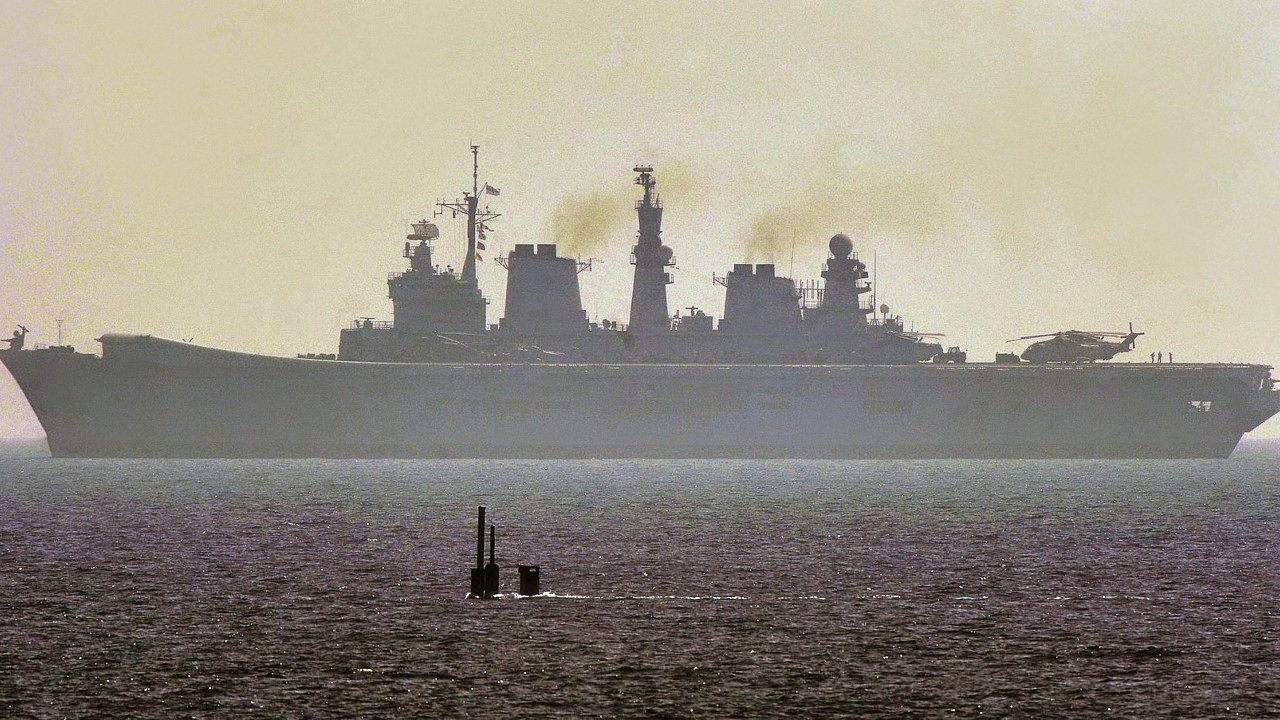 Los Angeles-Class Submarine USS Dallas