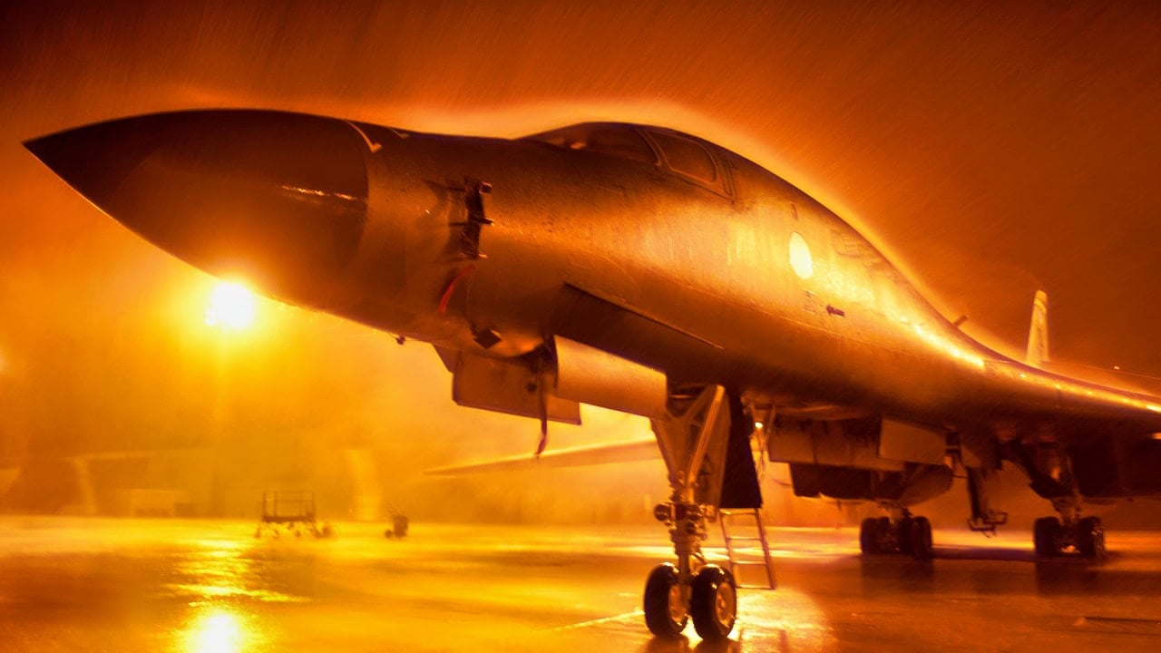 B-1B Lancer