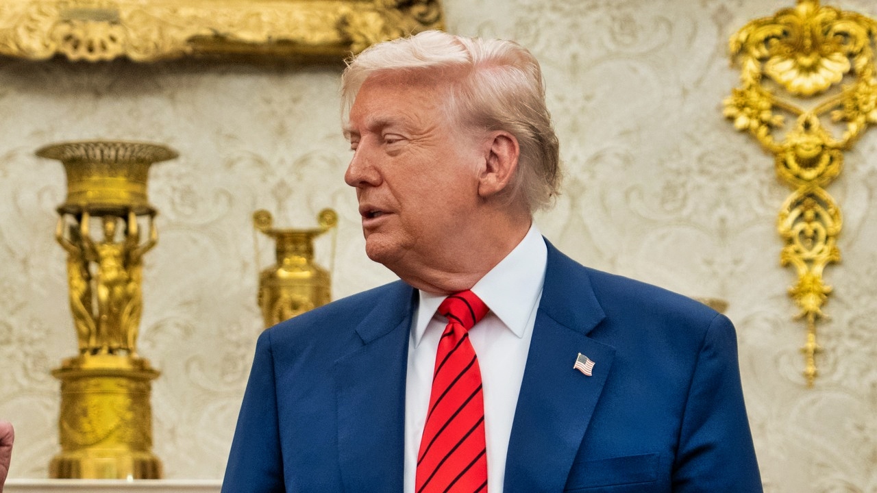 President Donald Trump meets with Canadian Prime Minister Mark Carney, Tuesday, May 6, 2025, in the Oval Office. Vice President JD Vance attends. (Official White House Photo by Emily J. Higgins)