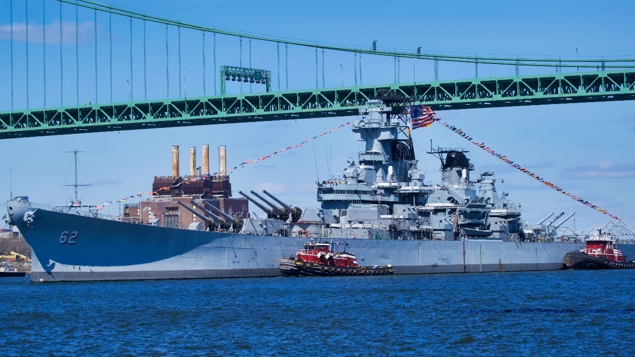 USS New Jersey Iowa-Class Battleship
