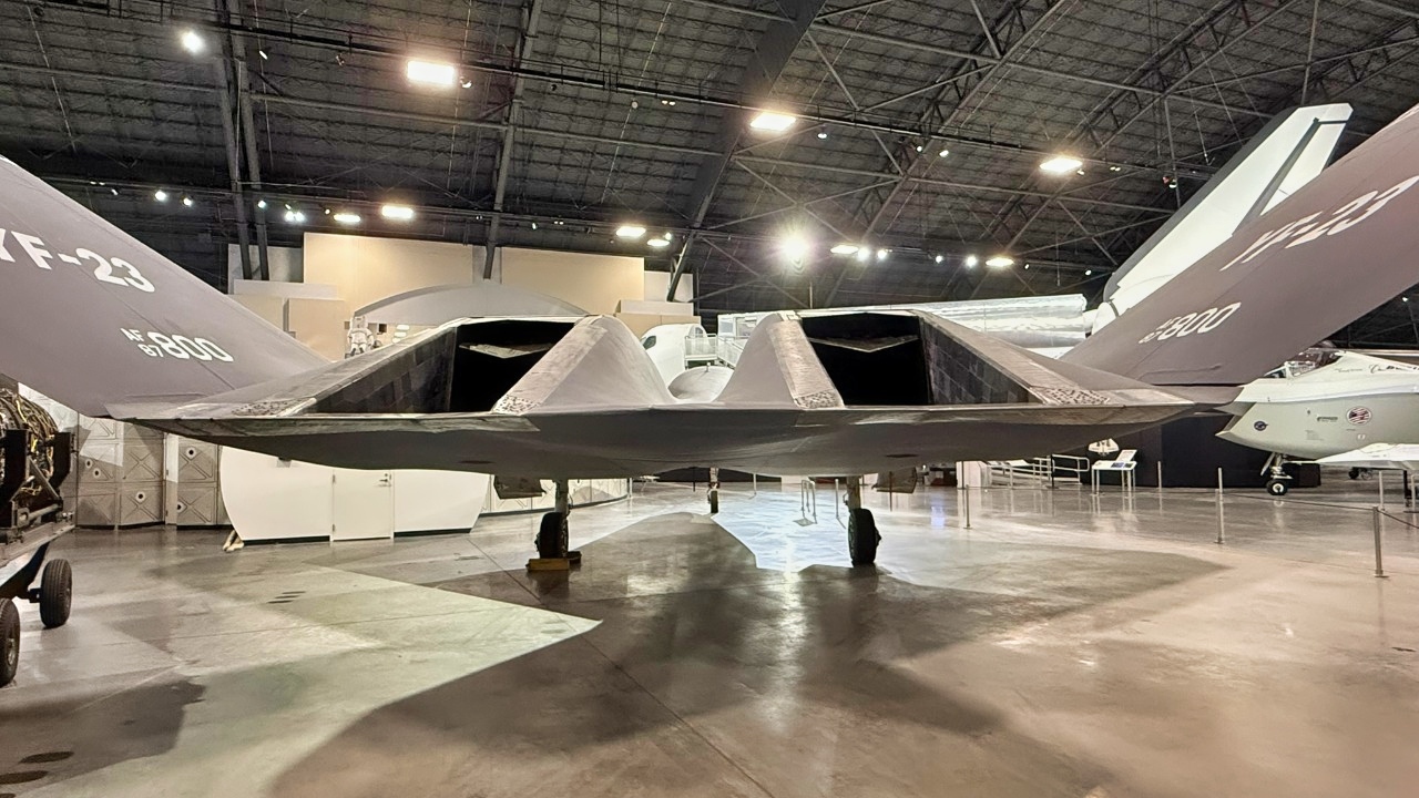 Back of YF-23 Fighter