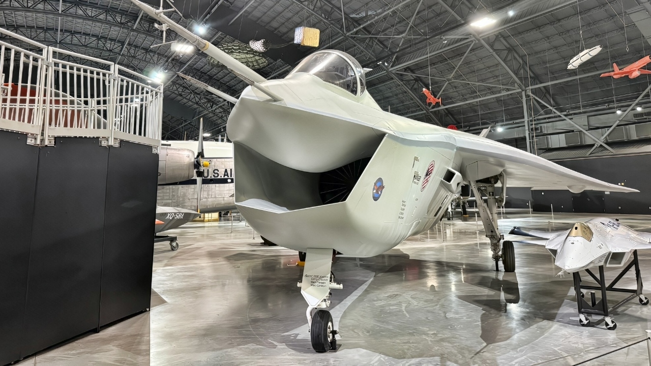 Boeing X-32 Bright Image 2025