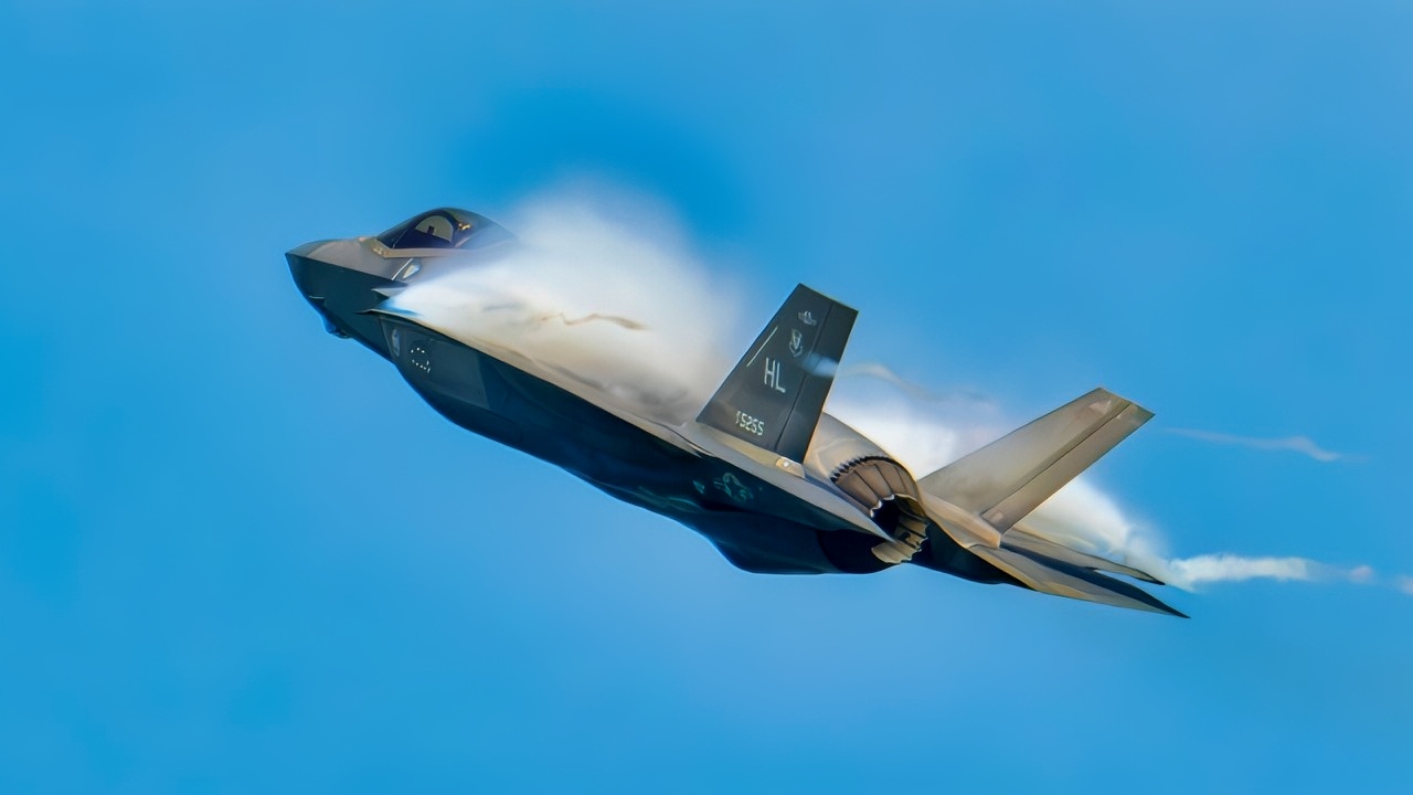 U.S. Air Force Maj. Melanie “Mach” Kluesner performs aerial maneuvers during a demonstration at the Oshkosh AirVenture Airshow in Wisconsin, on July 25, 2025. The demonstration highlights the team’s mission to showcase the precision, agility, and combat-relevant capabilities of the F‑35A Lightning II and the professionalism of its Airmen. (U.S. Air Force photo by Senior Airman Nicholas Rupiper)