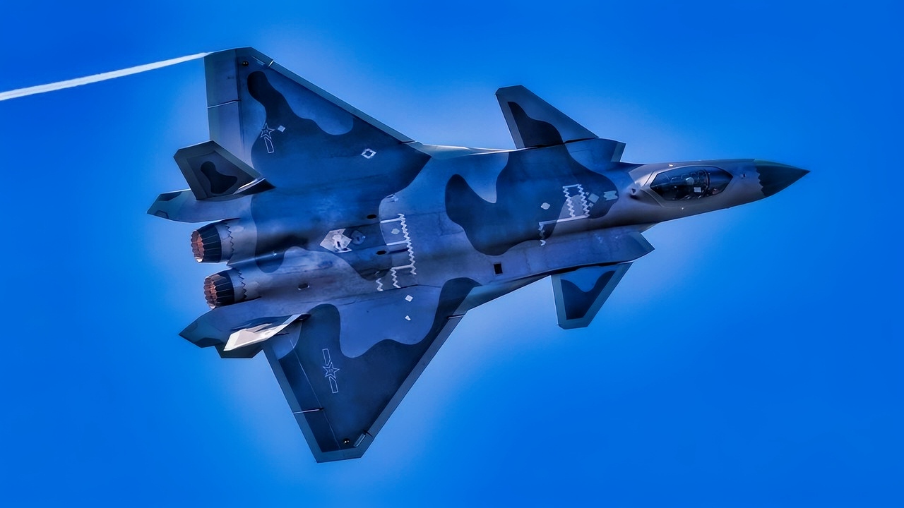 J-20 Fighter In New Paint Scheme