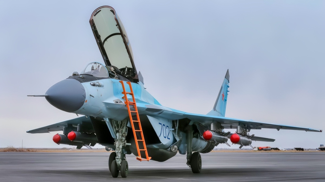 MiG-35 On the Runway