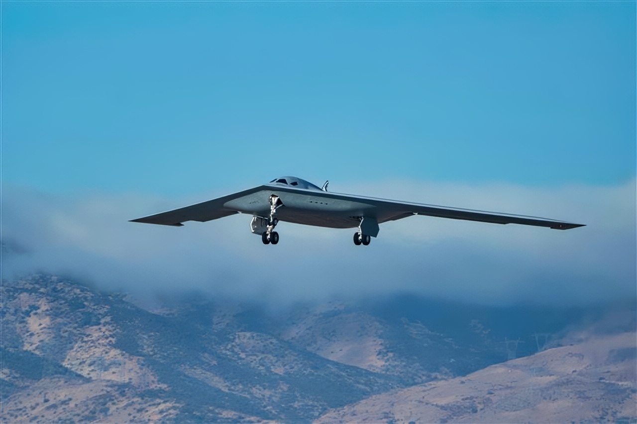 A second B-21 Raider, the nation’s sixth-generation stealth bomber, joins flight testing at Edwards Air Force Base, Calif., Sept. 11. The program is a cornerstone of the Department of the Air Force’s nuclear modernization strategy, designed to deliver both conventional and nuclear payloads. (Courtesy photo)