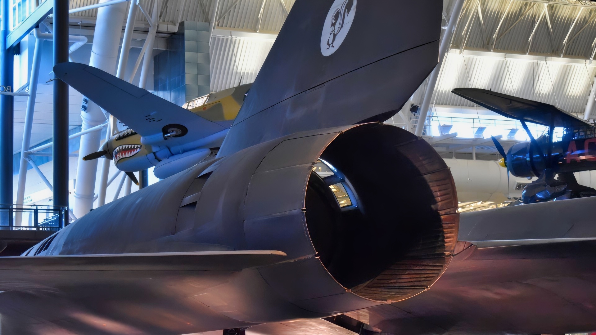 SR-71 Blackbird Rear Image