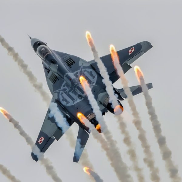 MiG-29 Flair Drop Creative Commons Image.