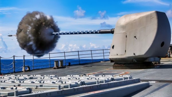 250728-N-BT947-3272 PACIFIC OCEAN (July 29, 2025) The Ticonderoga-class guided-missile cruiser USS Princeton (CG 59) fires its forward Mark 45 5-inch gun during a weapons maintenance shoot, July 29, 2025. The Carl Vinson Carrier Strike Group is underway conducting routine operations in the U.S. 3rd Fleet area of operations. (U.S. Navy photo by Mass Communication Specialist 1st Class Jacob I. Allison)