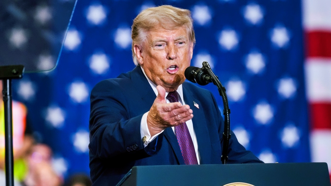 President Donald J. Trump delivers remarks at the Mack Trucks facility in Macungie, Pennsylvania, Tuesday, June 23, 2026. (Official White House Photo by Molly Riley)