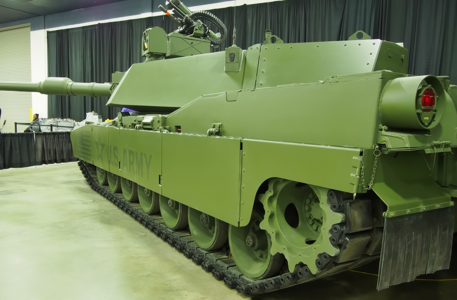 M1E3