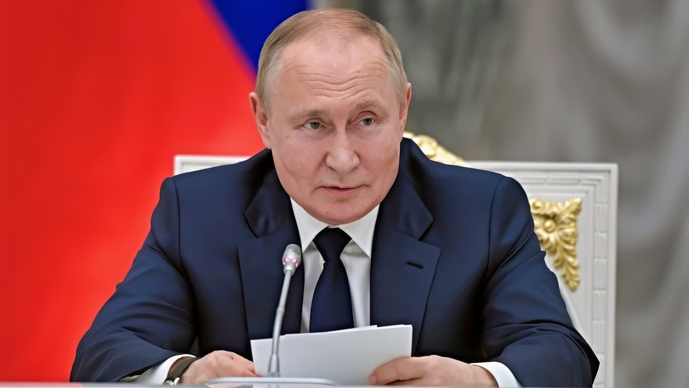 Putin on July 7, 2002 Image Credit from Creative Commons