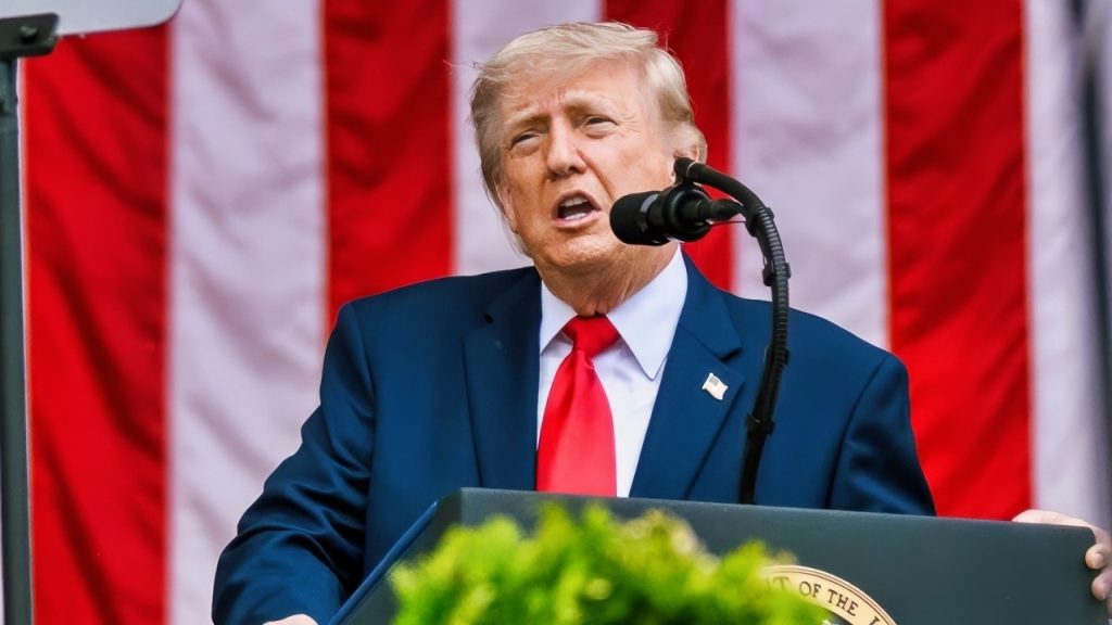 President Donald J. Trump delivers remarks during a Memorial Day ceremony at Arlington National Cemetery Amphitheater, Monday, May 25, 2026, in Arlington, Virginia. (Official White House Photo by Daniel Torok)