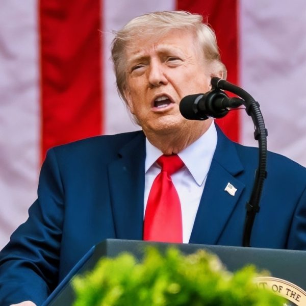President Donald J. Trump delivers remarks during a Memorial Day ceremony at Arlington National Cemetery Amphitheater, Monday, May 25, 2026, in Arlington, Virginia. (Official White House Photo by Daniel Torok)