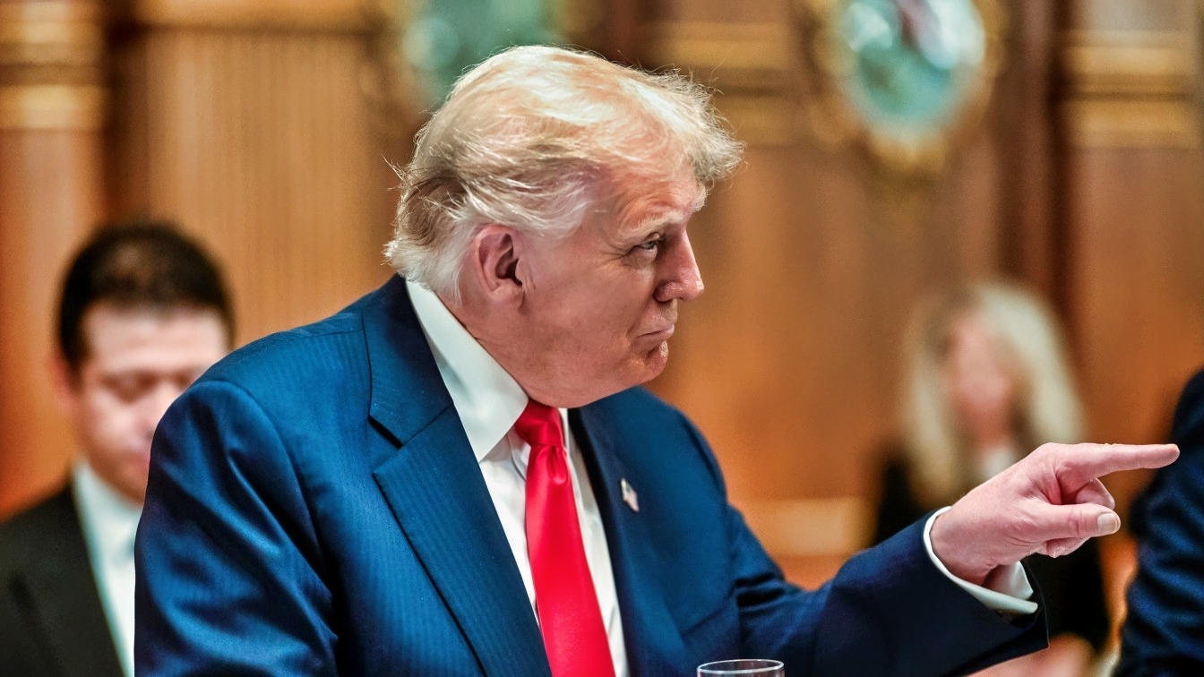 President Donald Trump participates in a working lunch meeting with Japanese Prime Minister Sanae Takaichi, Tuesday, October 28, 2025, at Akasaka Palace in Tokyo, Japan. (Official White House Photo by Daniel Torok)