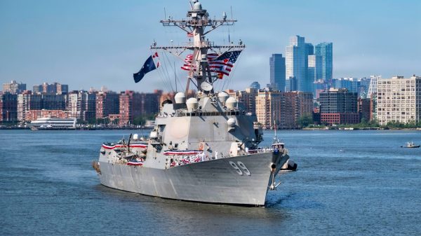 Arleigh Burke-class guided-missile destroyer USS Farragut (DDG 99) arrives at Pier 88 during the International Naval Review (INR) 250 Parade of Sail in New York, July 4, 2026. The Parade of Sail marks the opening of INR 250, a multinational maritime celebration commemorating the 250th anniversaries of the U.S. Navy, Marine Corps, and the nation, honoring the sea services’ enduring commitment to defending the United States and strengthening partnerships with allied and partner nations. For 250 years, our Navy and Marine Corps stood the watch—constant, unabated in mission, faithfully preventing crisis and resolute in defending America’s independence. INR 250 honors the Navy, Marine Corps, and Coast Guard’s enduring role on, under, and above the seas. (U.S. Navy photo by Mass Communication Specialist 2nd Class Janiel Adames)
