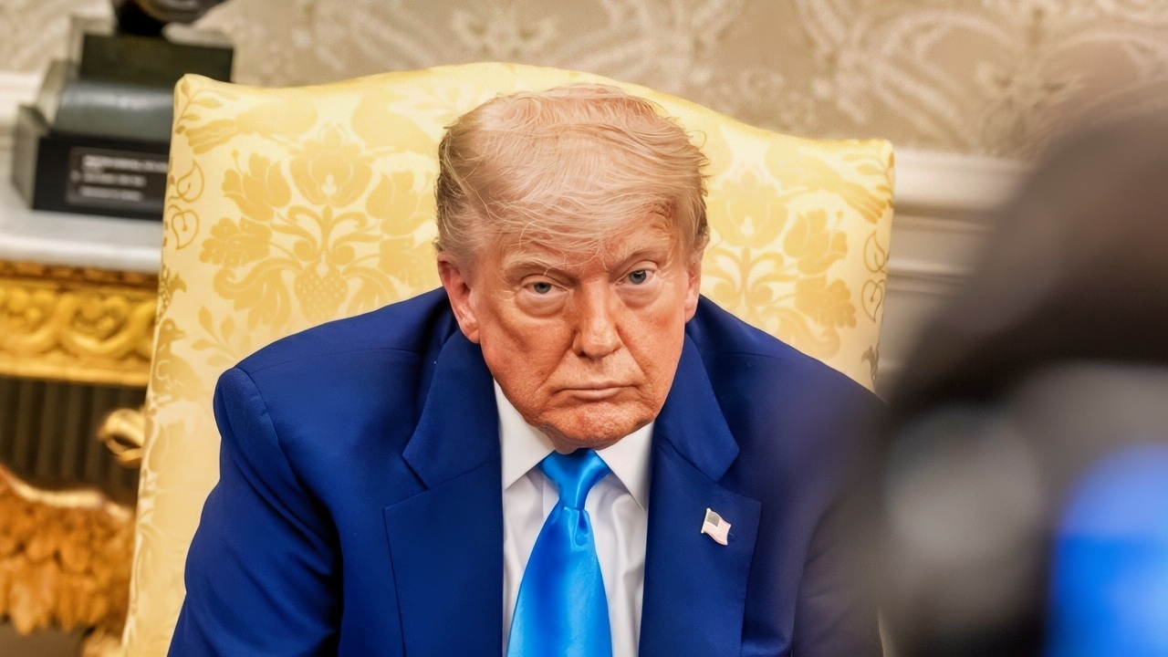 President Donald Trump meets with President of South Africa Cyril Ramaphosa, Wednesday, May 21, 2025, in the Oval Office. (Official White House Photo by Daniel Torok)