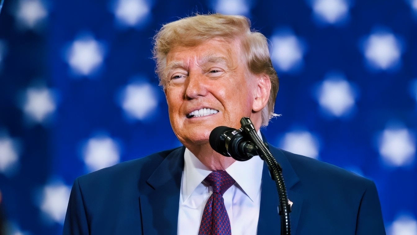 President Donald J. Trump delivers remarks at the Mack Trucks facility in Macungie, Pennsylvania, Tuesday, June 23, 2026. (Official White House Photo by Molly Riley)