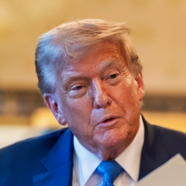 President Donald Trump hosts a bilateral dinner for Israeli Prime Minister Benjamin Netanyahu, Monday, July 7, 2025, in the Blue Room. (Official White House Photo by Daniel Torok)